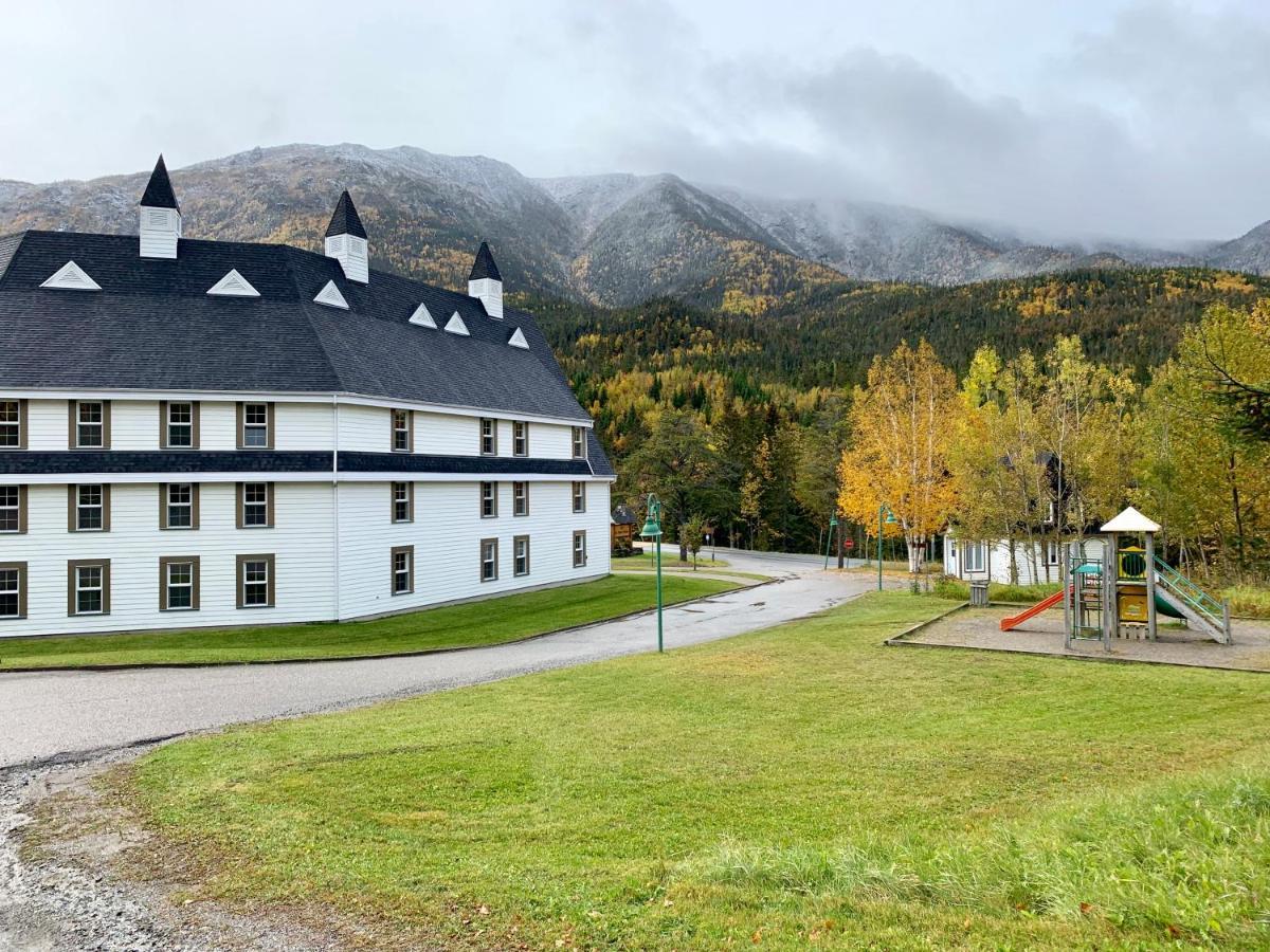 Gite Du Mont-Albert - Sepaq Sainte Anne des Monts Bagian luar foto